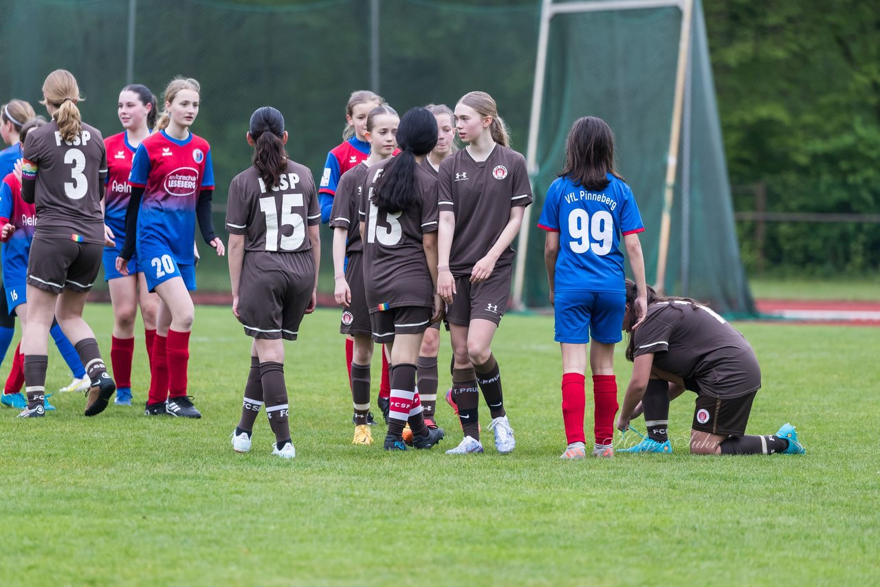 Bild 306 - wCJ VfL Pinneberg3 - St.Pauli : Ergebnis: 2:1